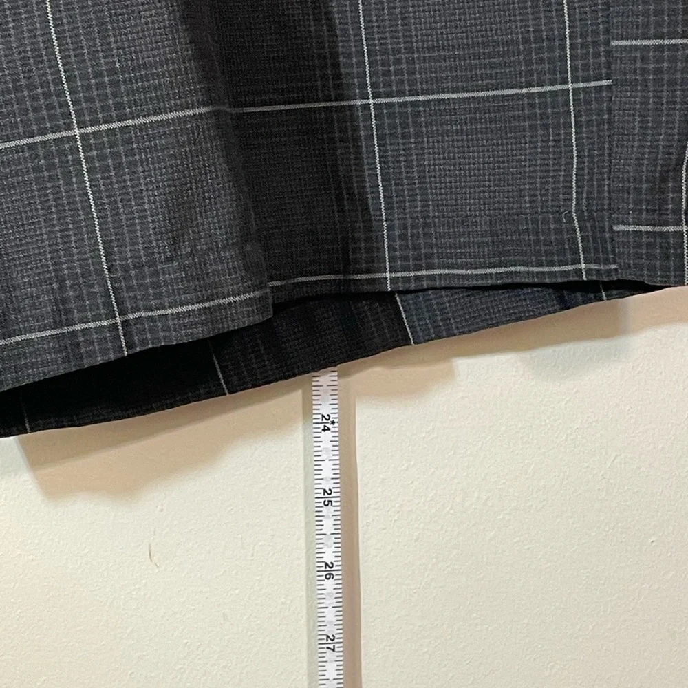 Burnside Men’s size 34 Shorts Black pinstriped cotton blend dress‎ shorts golf